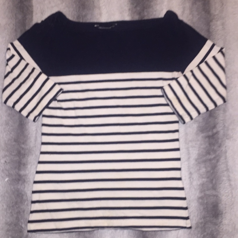 Quarter sleeve tee